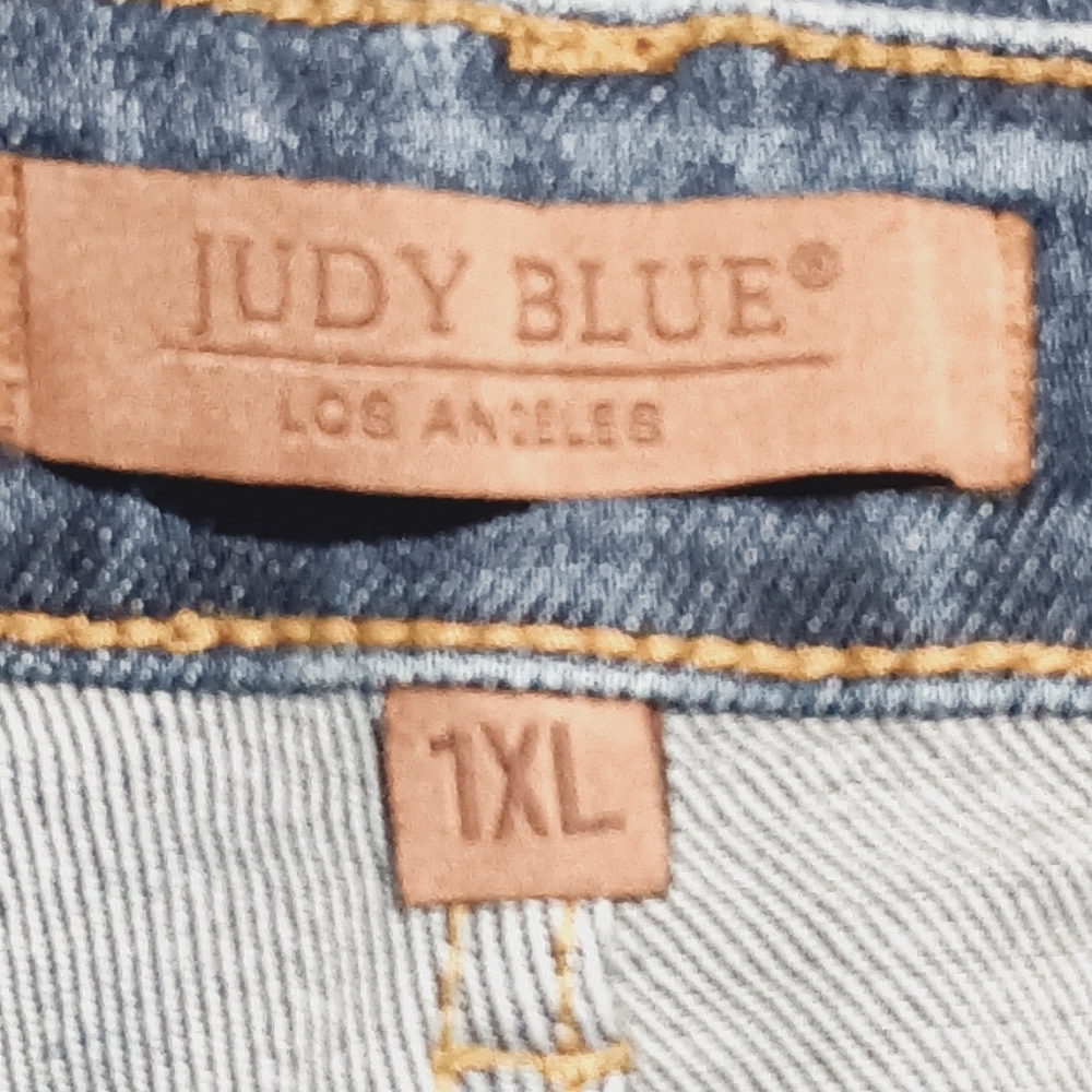 EUC Judy Blue Dark Blue Denim Shorts Size 1XL - Picture 7 of 13